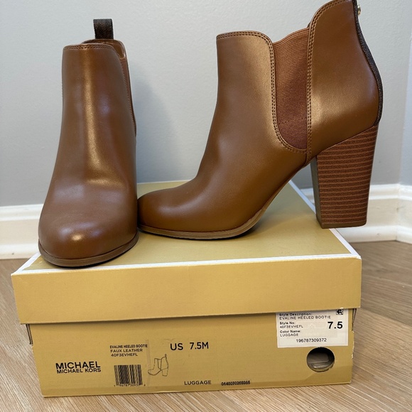 New in box. Michael Kors women’s Evaline heeled bootie size 7.5 luggage color. - Picture 1 of 5
